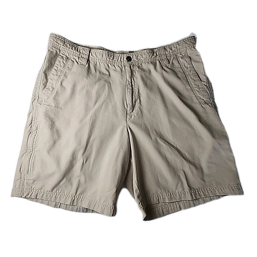NWOT Columbia Omni Shield Advanced Repellancy Men's 40 Golf Hike Shorts Beige